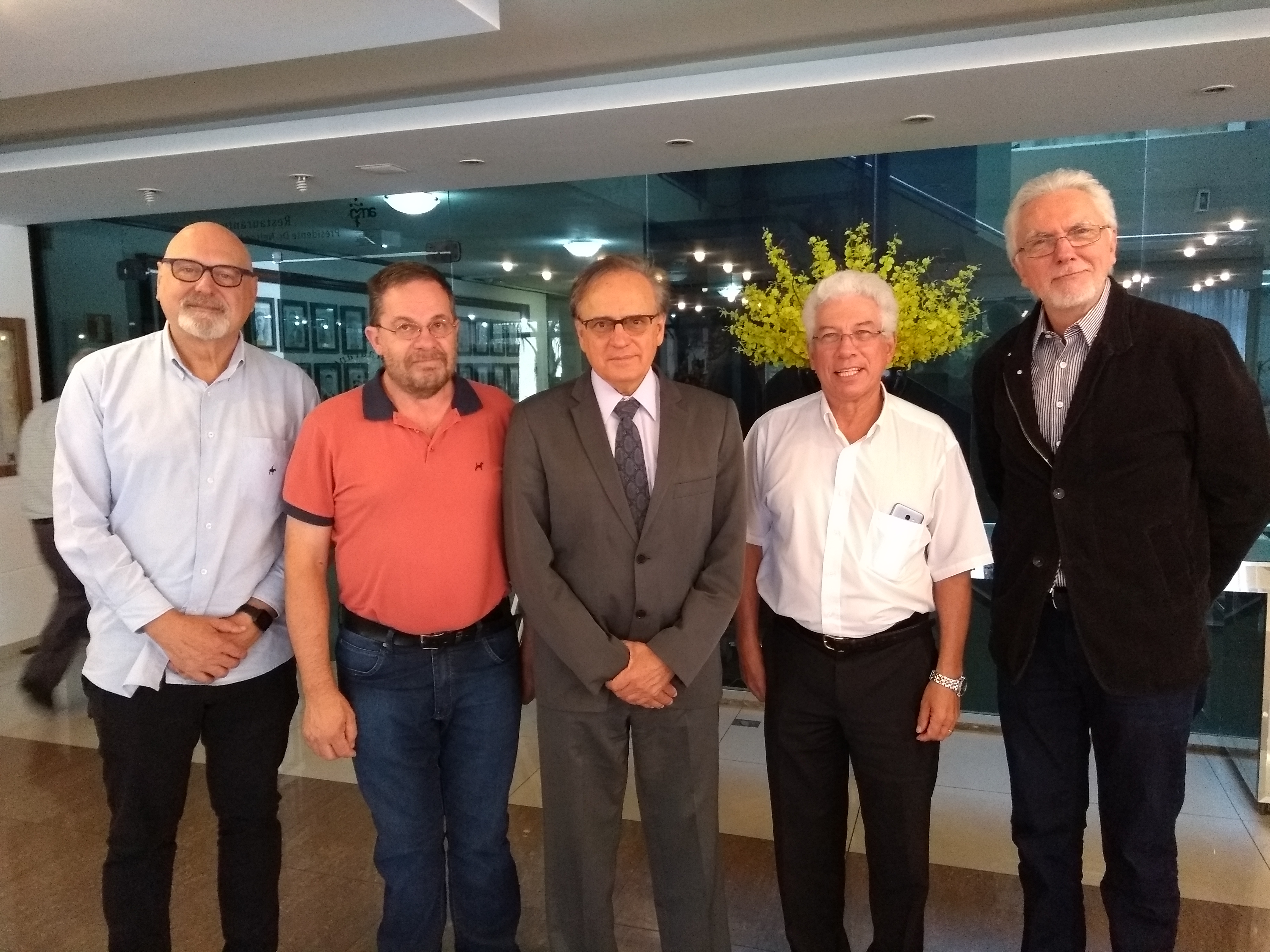 Reitor da UP visita Universidade Corporativa da AMP