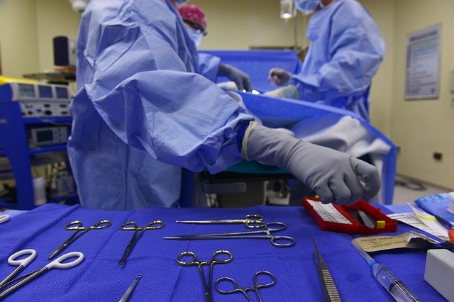 Resolução suspende cirurgias eletivas