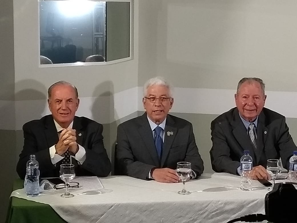 Posse da nova diretoria da AMP e palestra de Alexandre Garcia marcam Dia do Médico