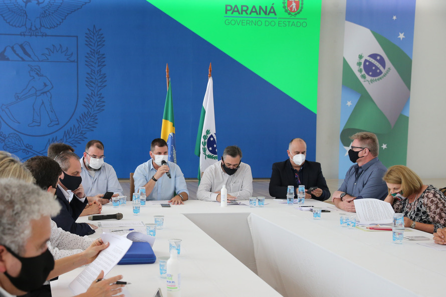 Estado e prefeituras da Grande Curitiba buscam plano único contra a pandemia