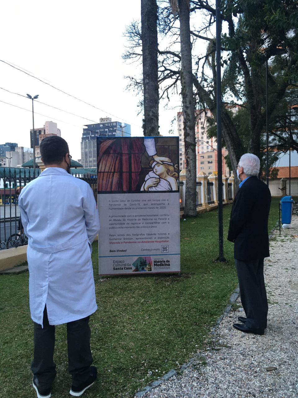 Exposição fotográfica revela heroísmo de profissionais de saúde contra a Covid-19