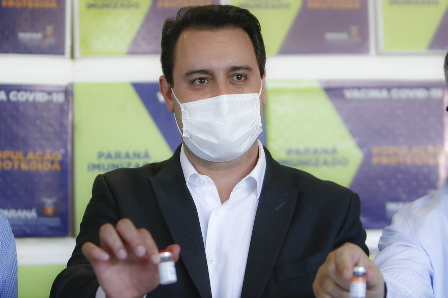 Toda a população adulta do PR será vacinada com a 1ª dose até setembro