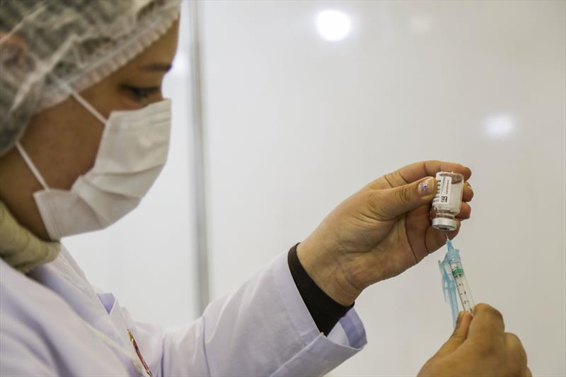 Nesta semana, Curitiba espera vacinar 50 mil com a 2ª dose