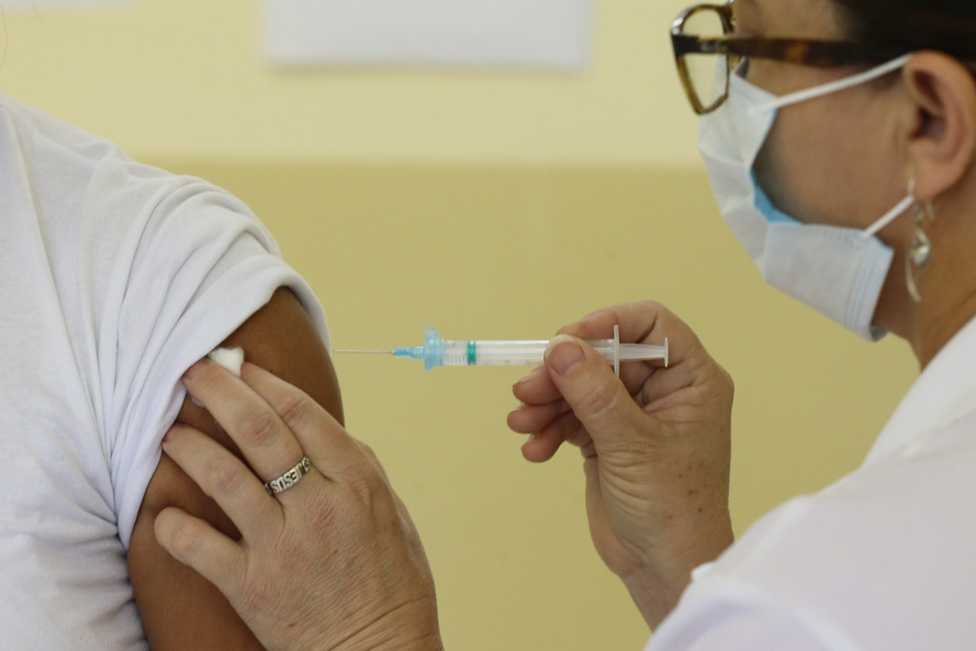 Seis meses após iniciar vacinação, estado chega a 6,9 milhões de doses
