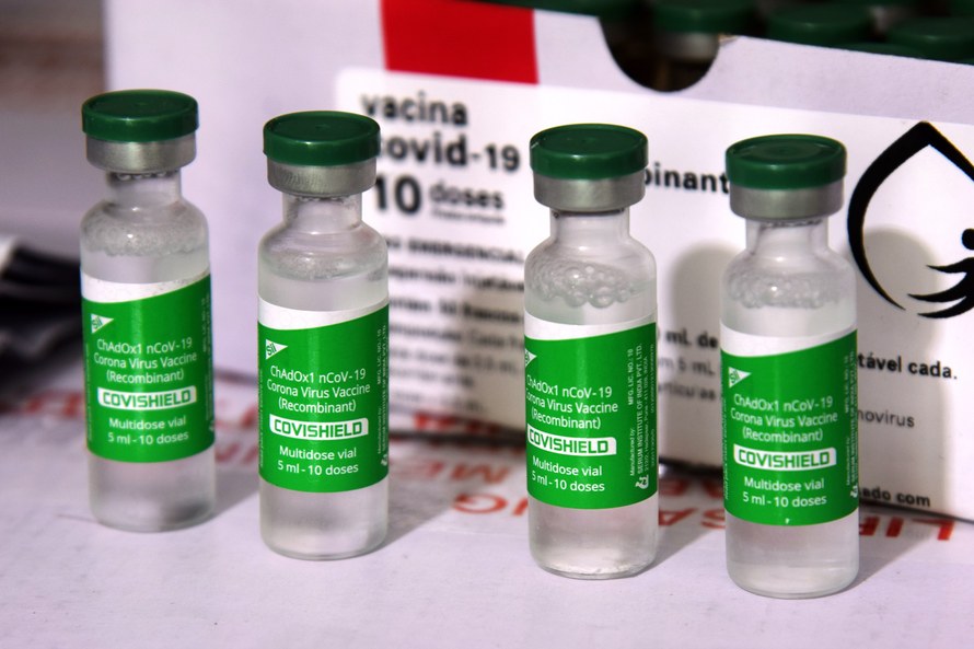 Nova remessa de 649 mil vacinas chega a partir desta terça ao PR