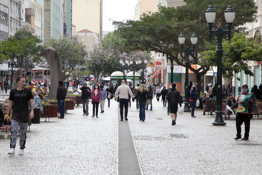 Curitiba publica dois decretos que definem regras para controle da pandemia