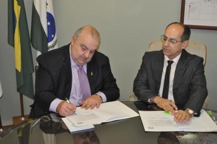 Rafael Greca participa de reunião na AMP