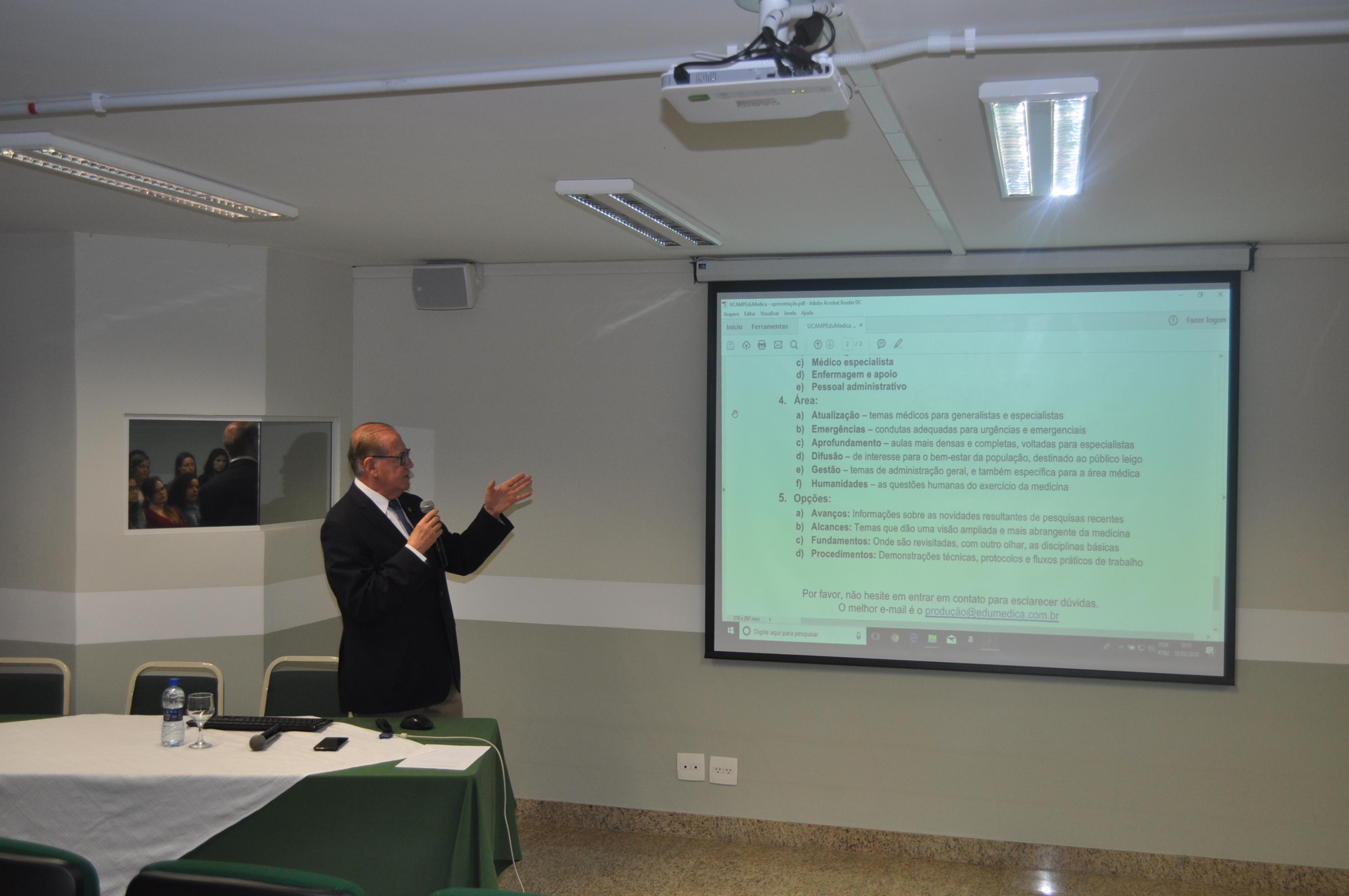 Atualização científica e marketing pessoal foram temas das aulas do segundo dia de Semana Acadêmica da Fepar