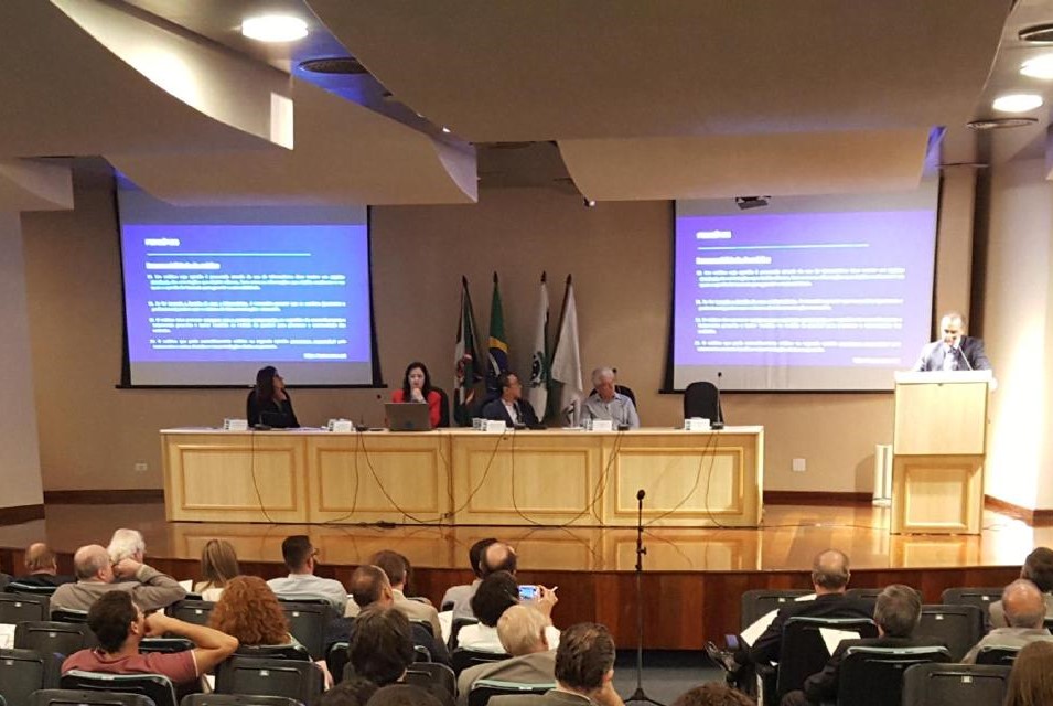 CFM atende entidades médicas e revoga Resolução da Telemedicina
