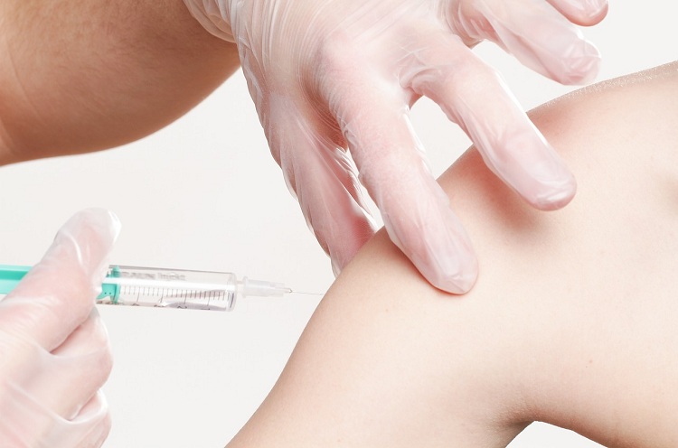 Começa a campanha de vacinação contra a gripe no Paraná